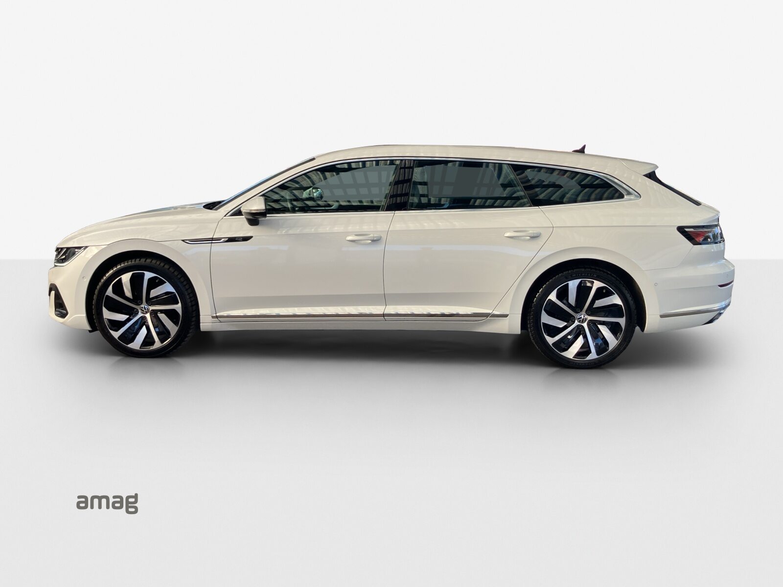 VW Arteon Shooting Brake R-Line, Voll-Hybrid Benzin/Elektro, Occasion / Gebraucht, Automatik - 2