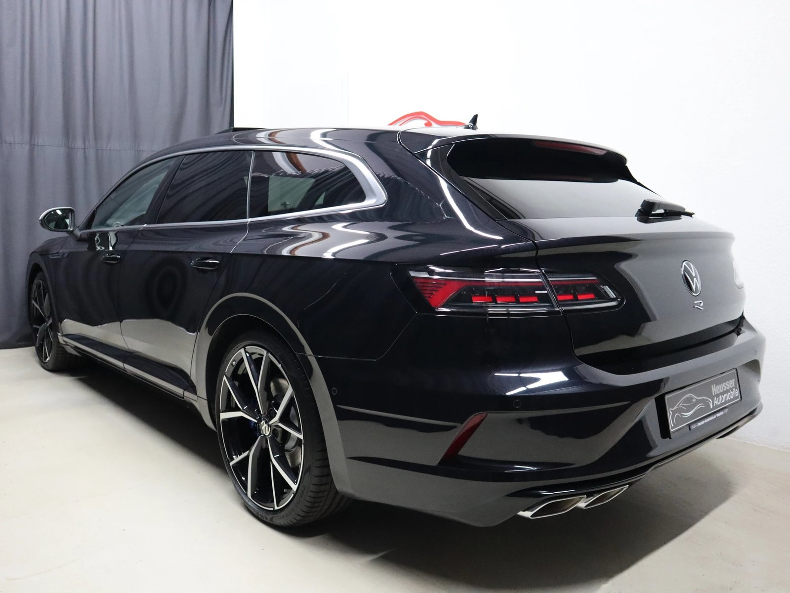 VW Arteon SB 2.0 TSI R 4Motion DSG - VOLLAUSTATTUNG - Panora, Essence, Occasion / Utilisé, Automatique - 4