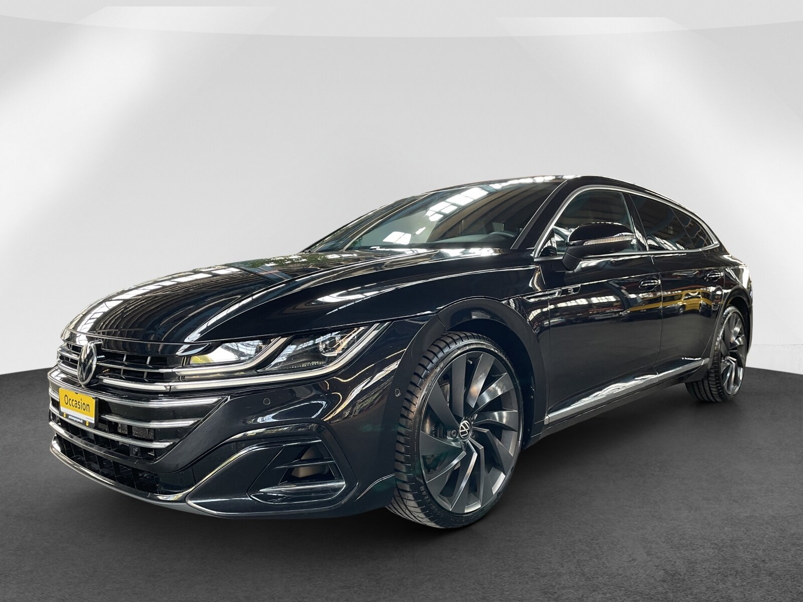 VW Arteon Shooting Brake 2.0 TDI R-Line DSG 4m, Diesel, Second hand / Used, Automatic - 3