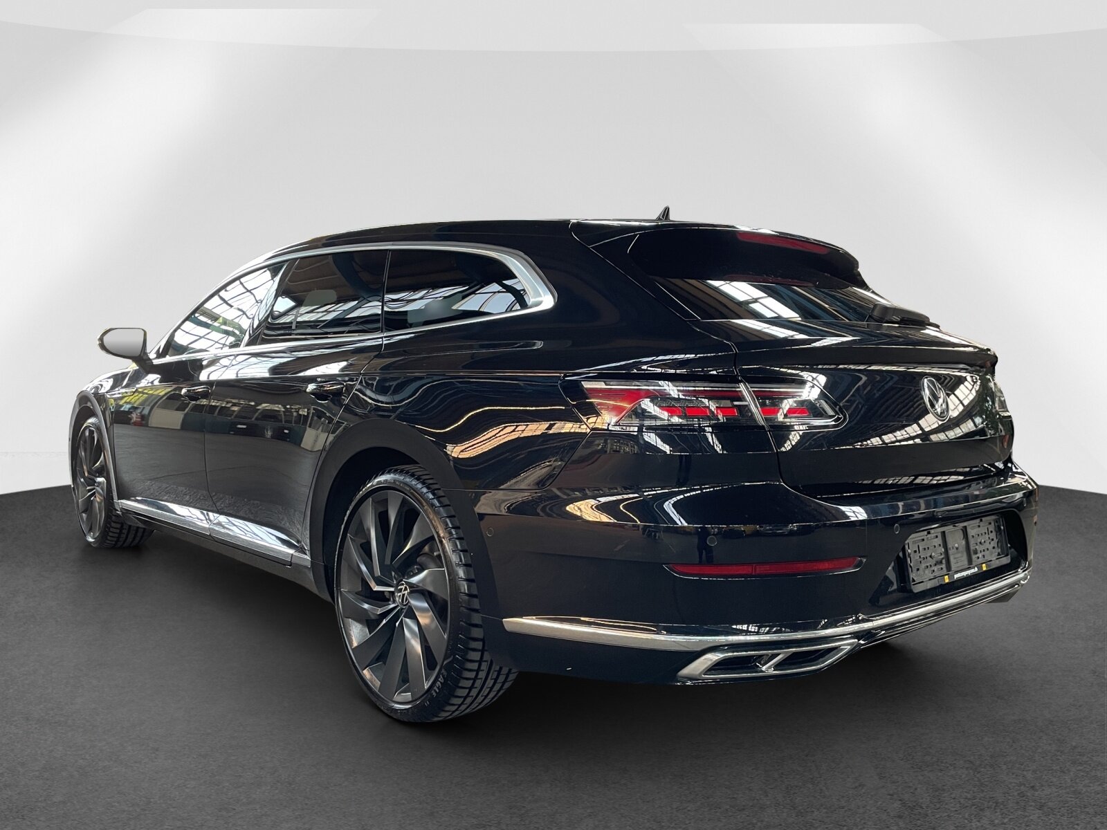 VW Arteon Shooting Brake 2.0 TDI R-Line DSG 4m, Diesel, Second hand / Used, Automatic - 4