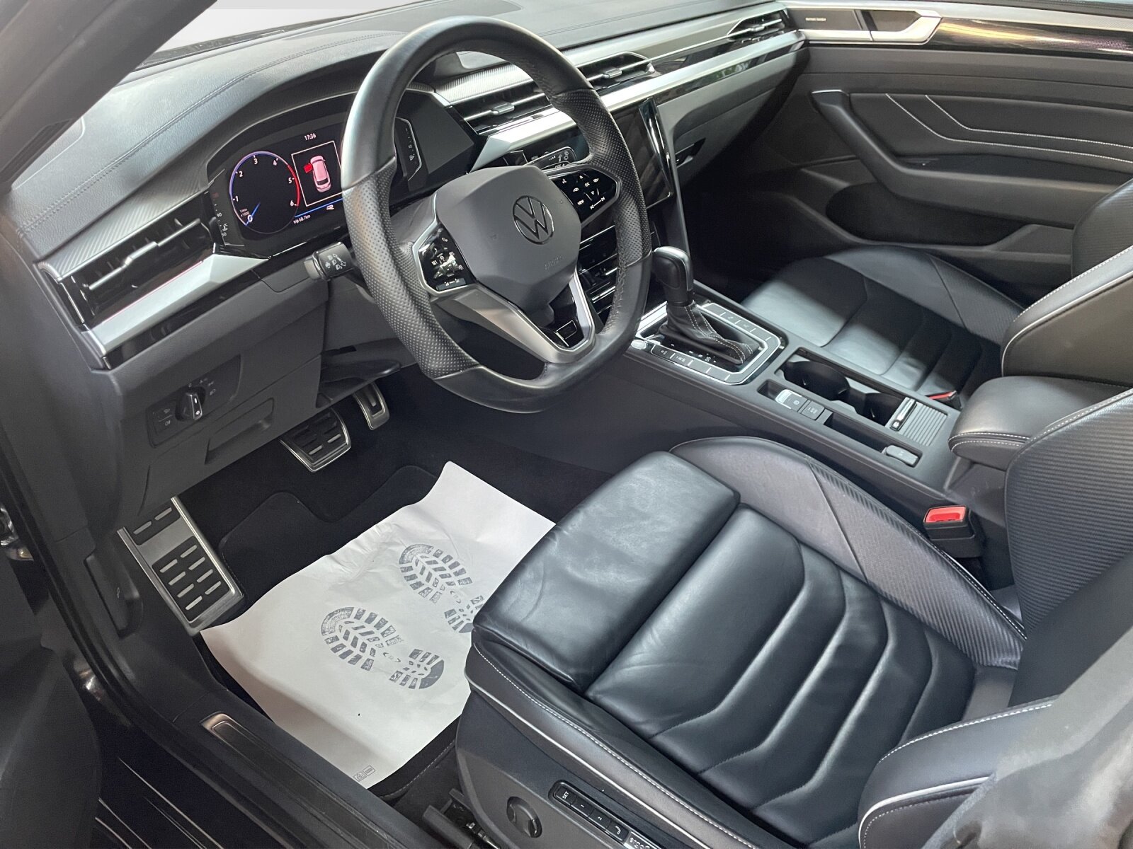 VW Arteon Shooting Brake 2.0 TDI R-Line DSG 4m, Diesel, Second hand / Used, Automatic - 7