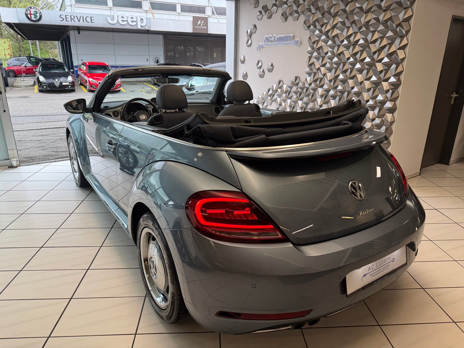 VW Beetle Cabriolet Denim Jeans Edition 1.4 TSI DSG, Benzina, Occasioni / Usate, Automatico - 2