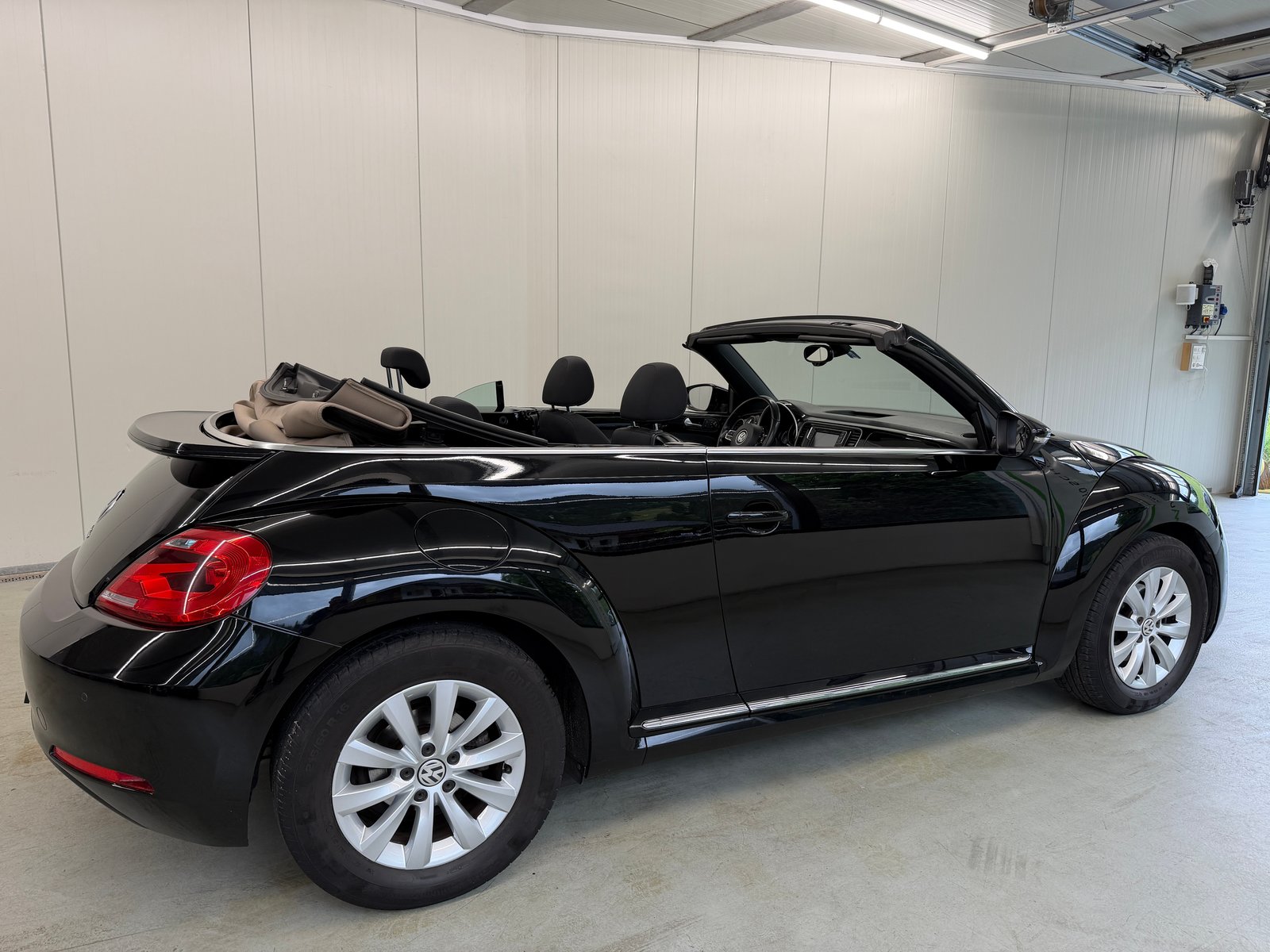 VW Beetle Cabrio 1.4 TSI BMT Club DSG, Benzin, Occasion / Gebraucht, Automatik - 3