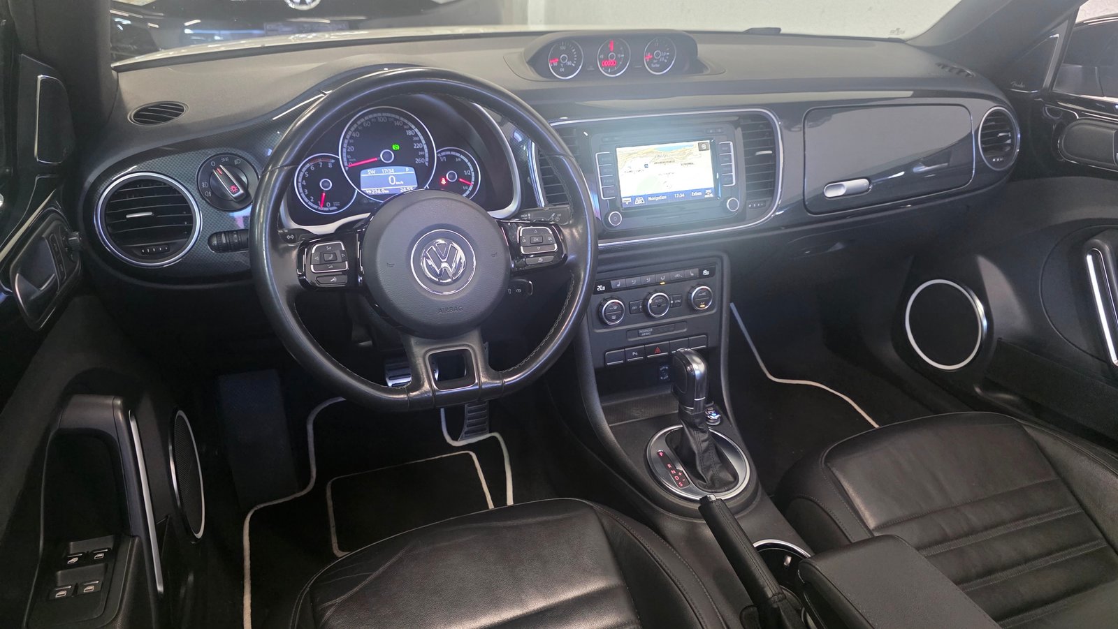 VW Beetle Cabrio 1.4 TSI Design DSG, Benzin, Occasion / Gebraucht, Automatik - 6