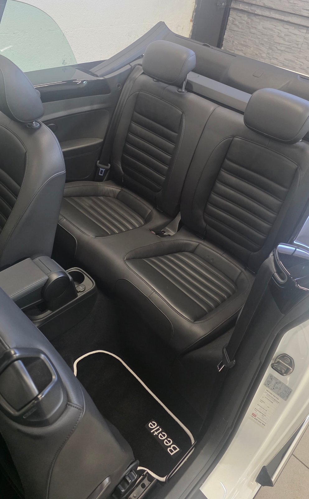 VW Beetle Cabrio 1.4 TSI Design DSG, Benzin, Occasion / Gebraucht, Automatik - 7