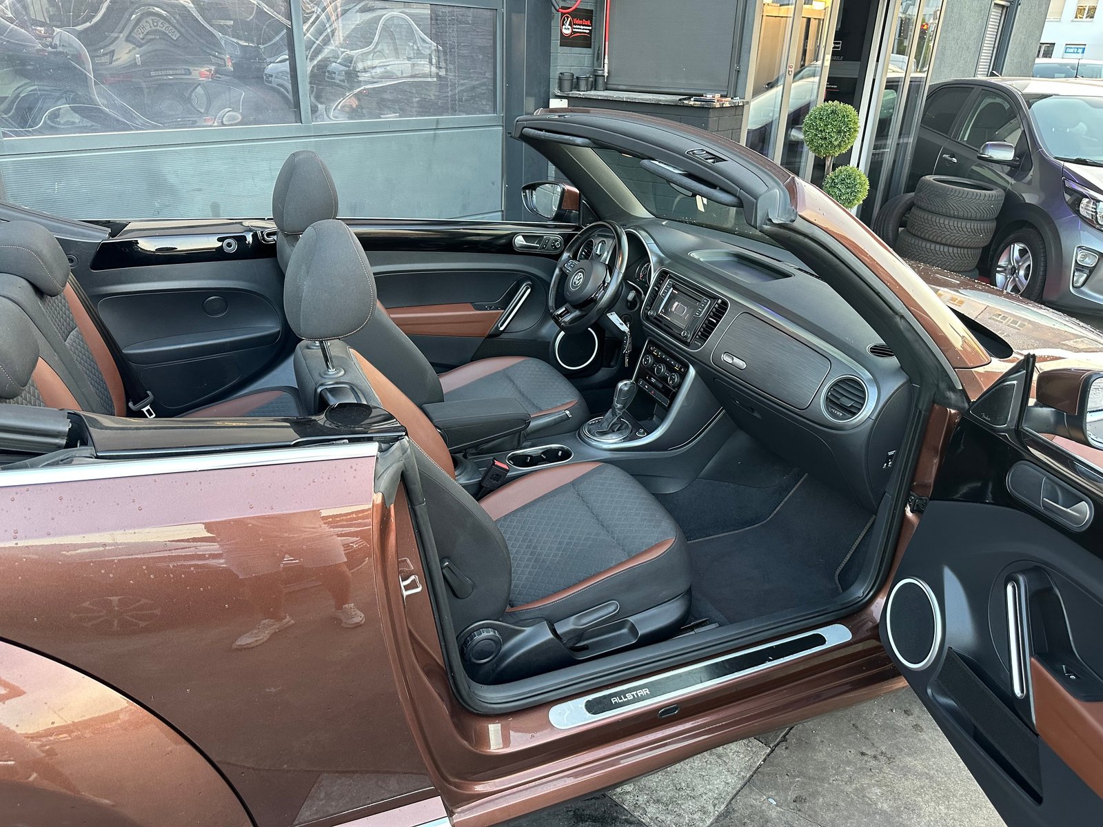 VW Beetle Cabrio 2.0 TDI BMT Allstar DSG, Diesel, Second hand / Used, Automatic - 7