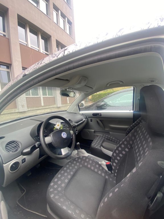 VW BEETLE 2.0, Benzin, Occasion / Gebraucht, Handschaltung - 3