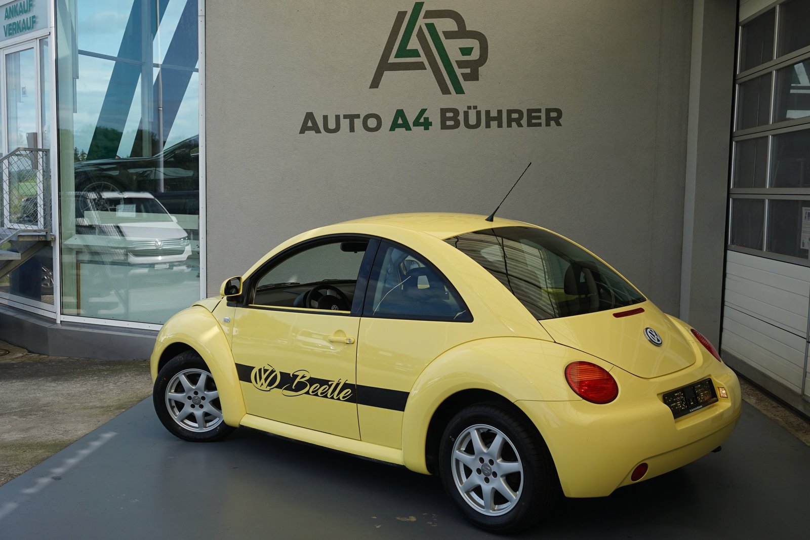 VW Beetle 2.0 Coupé 5-Gang, Benzina, Occasioni / Usate, Manuale - 5