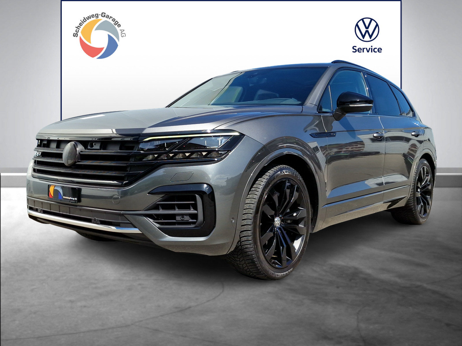 VW New Touareg R-Line
