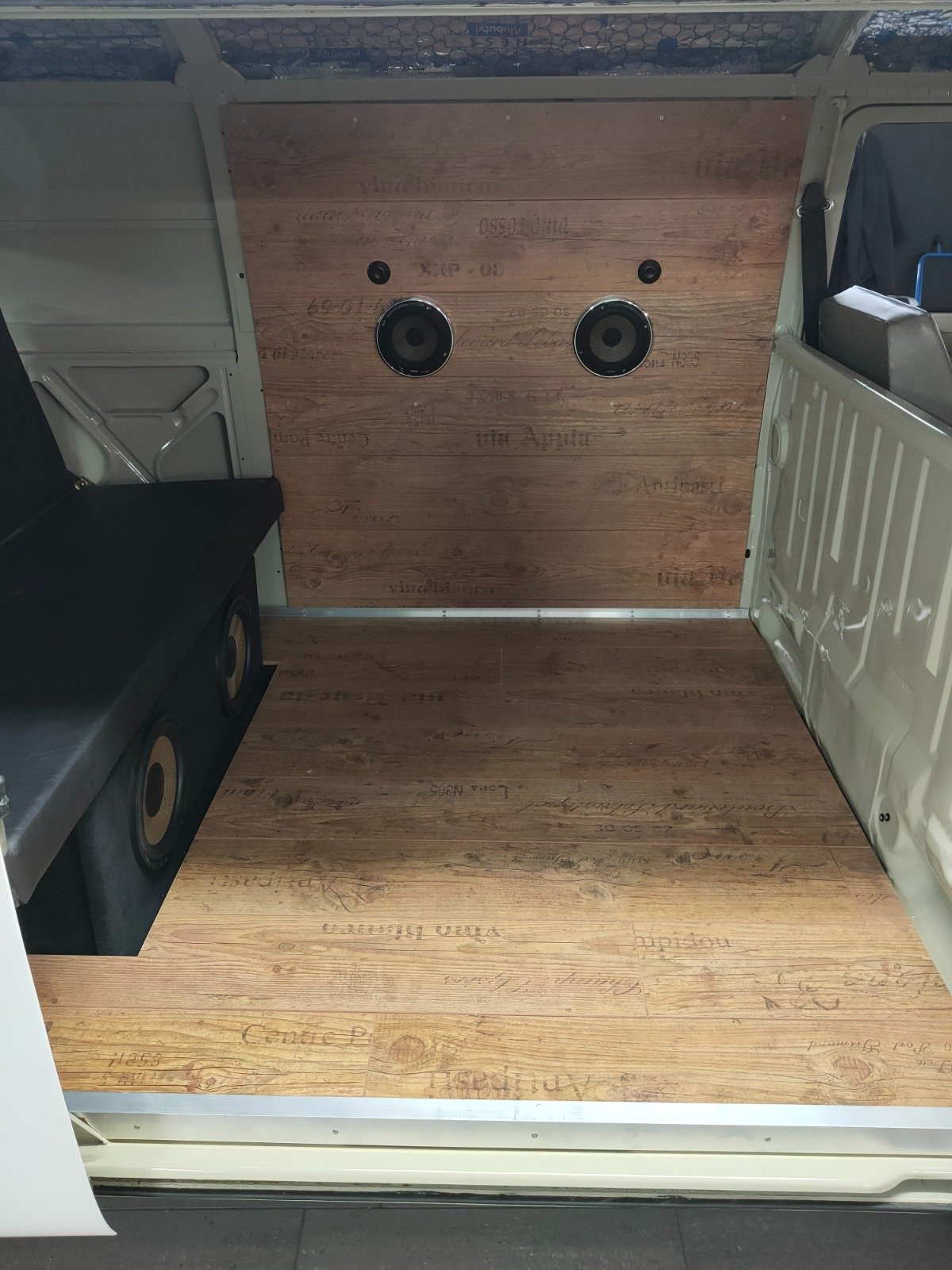 VW Bus 21 Typ 2 / T2 1.6, Essence, Occasion / Utilisé, Manuelle - 2