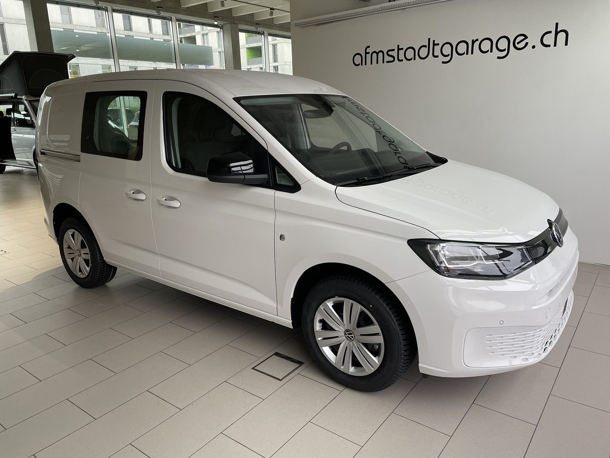 VW Caddy Cargo Entry