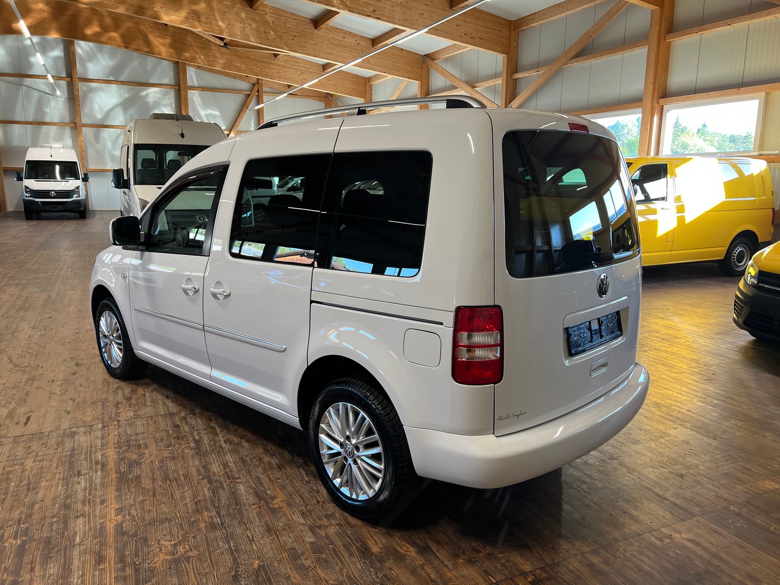 VW Caddy 1.6 TDI Blue Motion Technology Trendline DSG, Diesel, Occasion / Utilisé, Automatique - 7