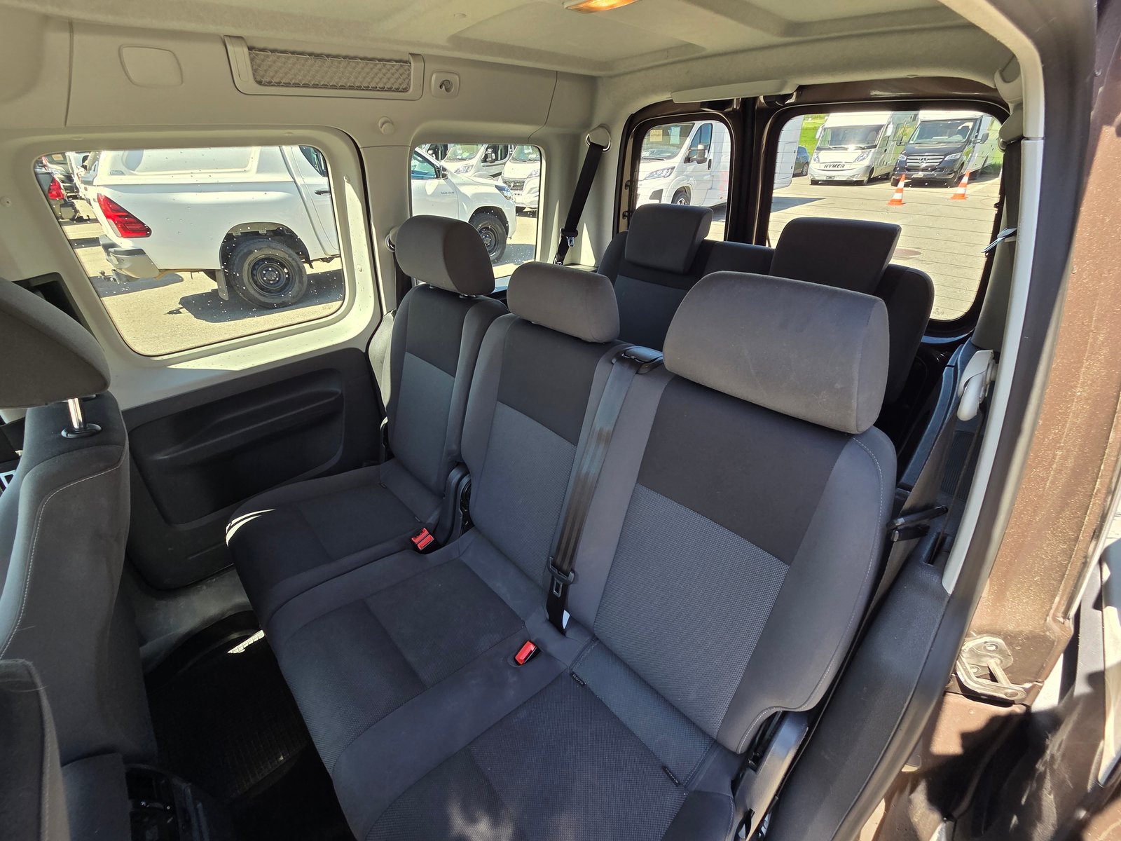 VW Caddy Maxi 1.6 TDI - 7 Sitze, Diesel, Second hand / Used, Manual - 7