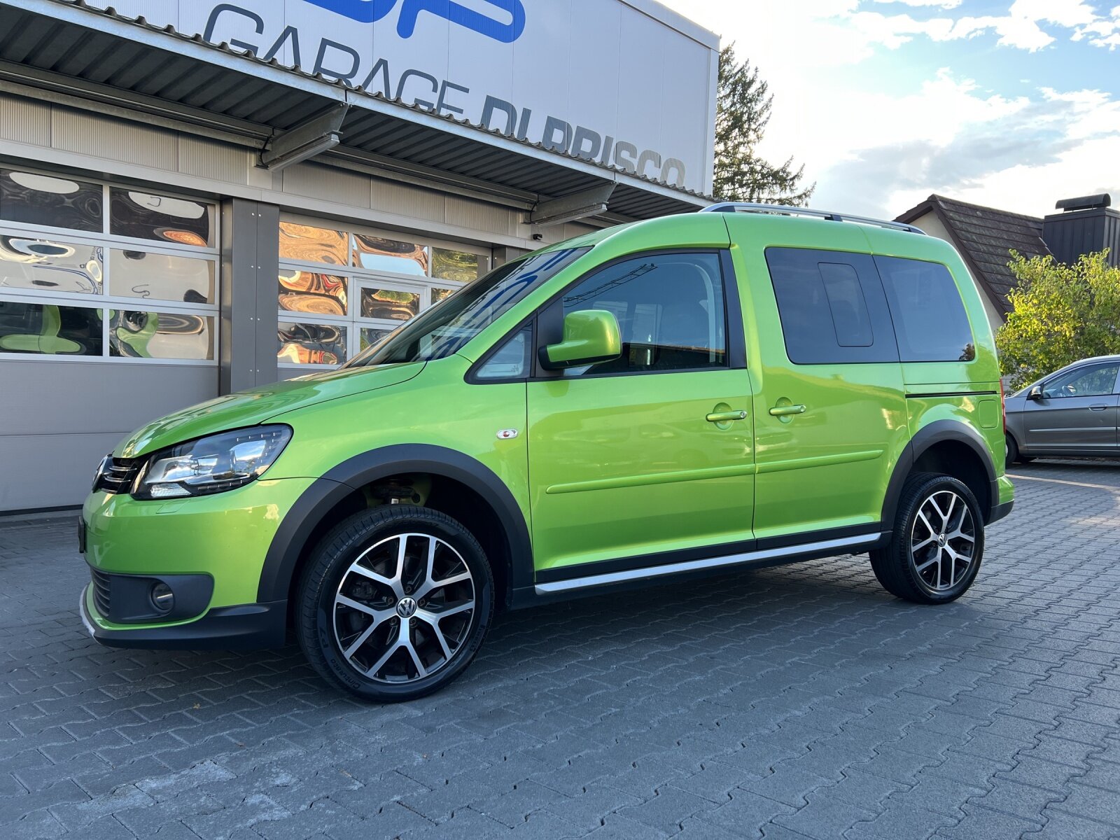 VW Cross Caddy 2.0 TDI 4Motion DSG