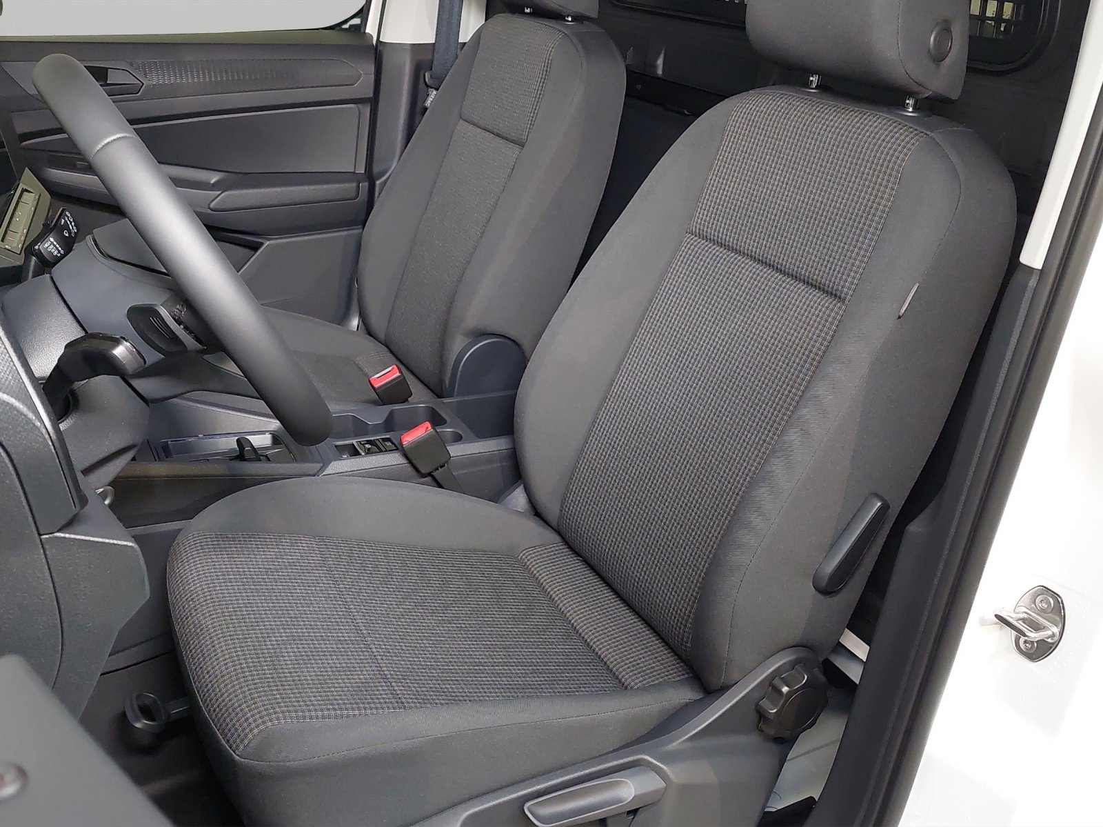 VW Caddy Cargo 1.5 TSI Plug in Hybrid DSG, Plug-in-Hybrid Petrol/Electric, New car, Automatic - 6