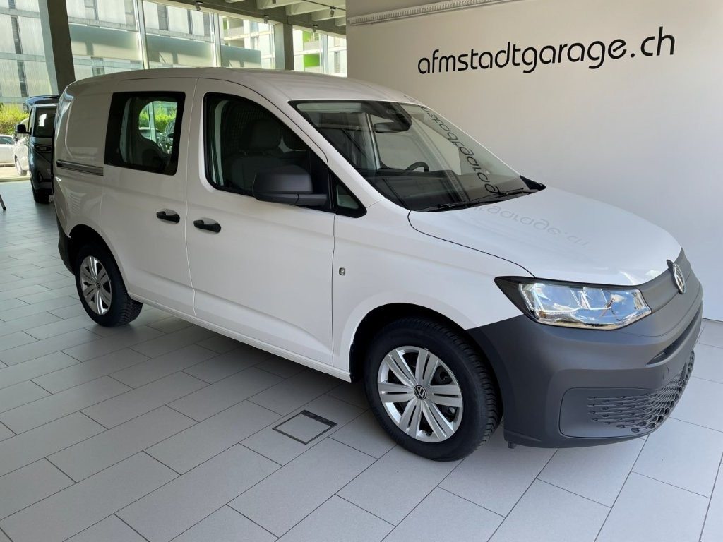 VW Caddy Cargo Entry