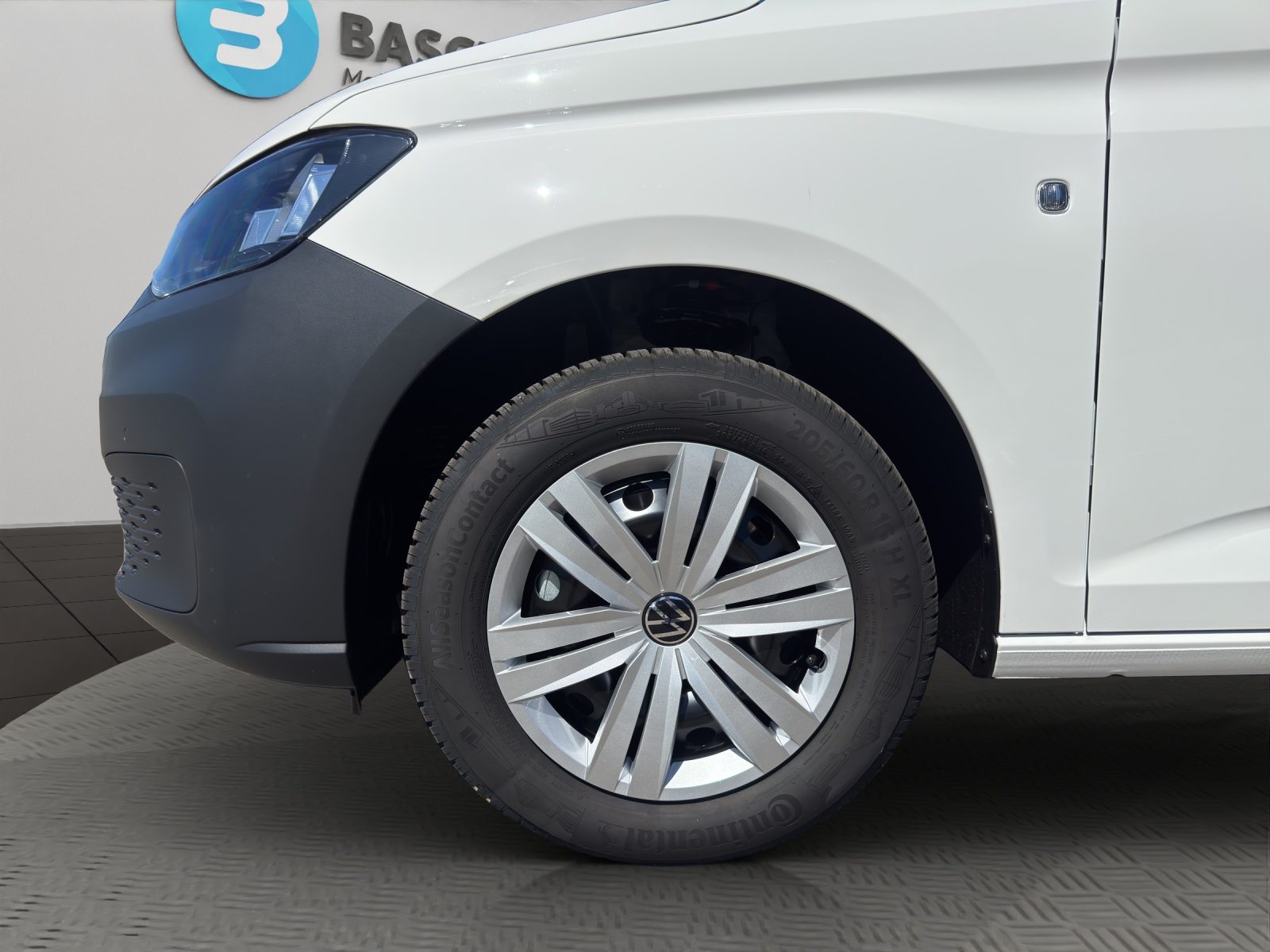 VW Caddy Cargo Entry, Petrol, New car, Automatic - 6