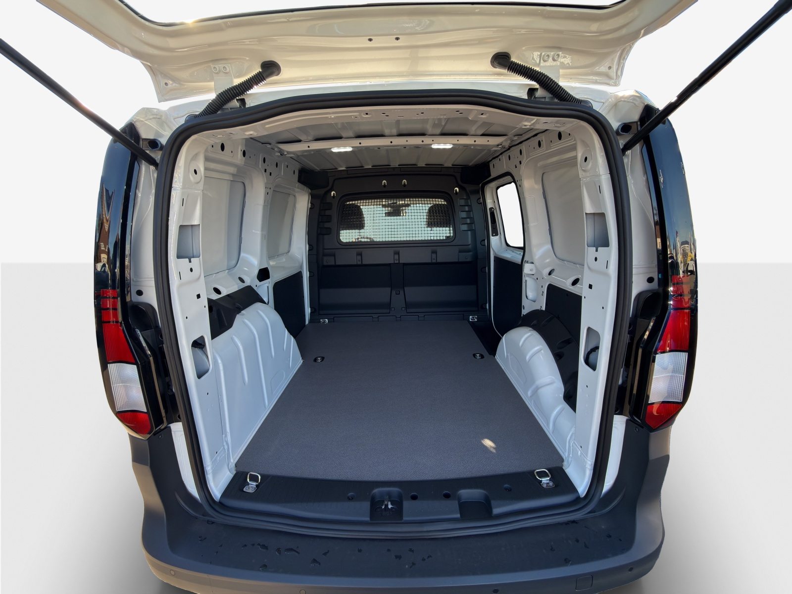 VW Caddy Cargo Maxi, Diesel, New car, Manual - 2