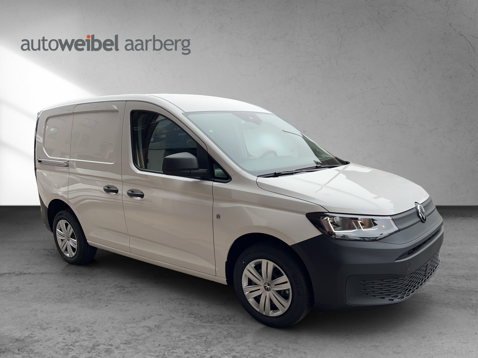VW Caddy Cargo Entry