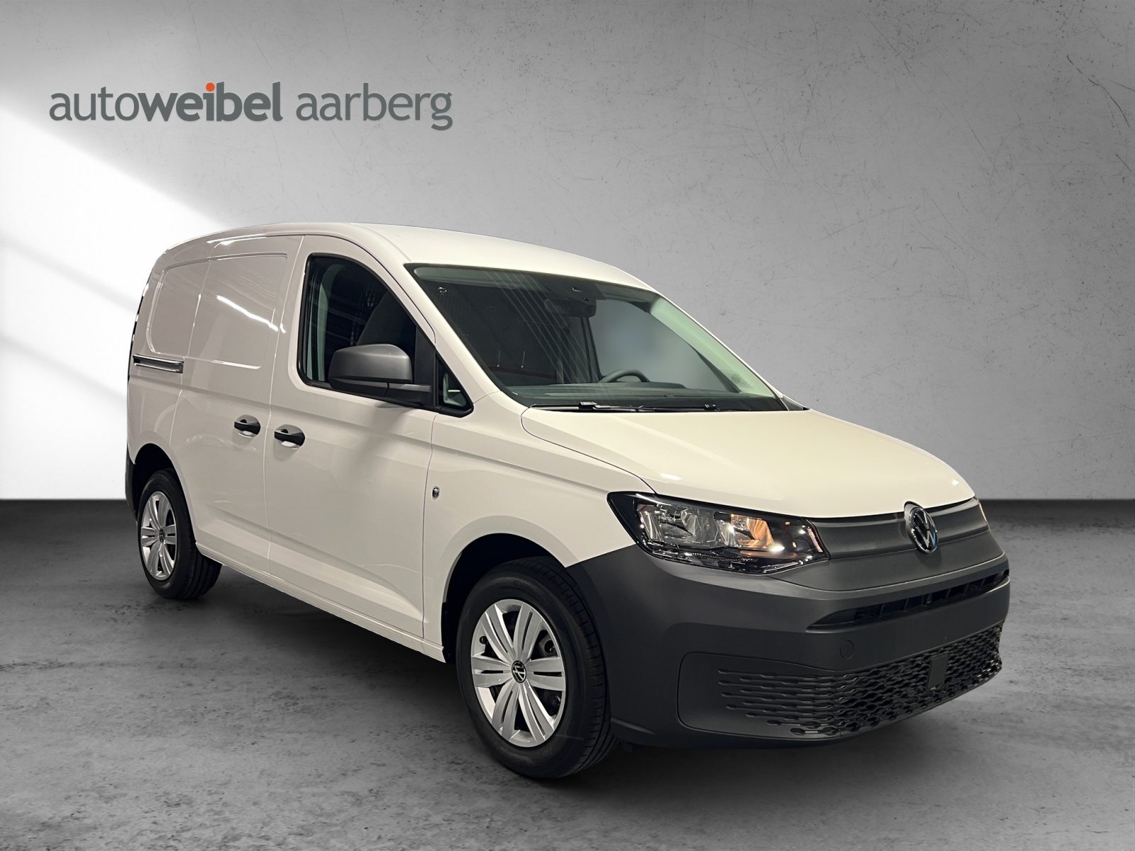 VW Caddy Cargo Entry
