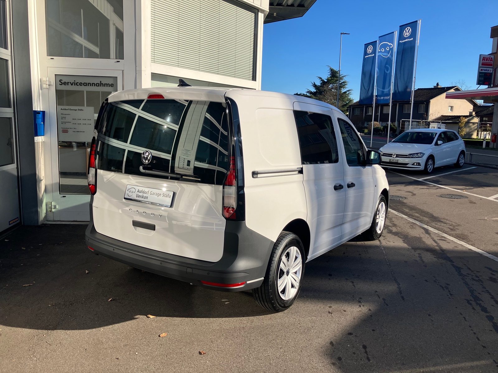 VW Caddy Cargo Entry, Petrol, Second hand / Used - 3