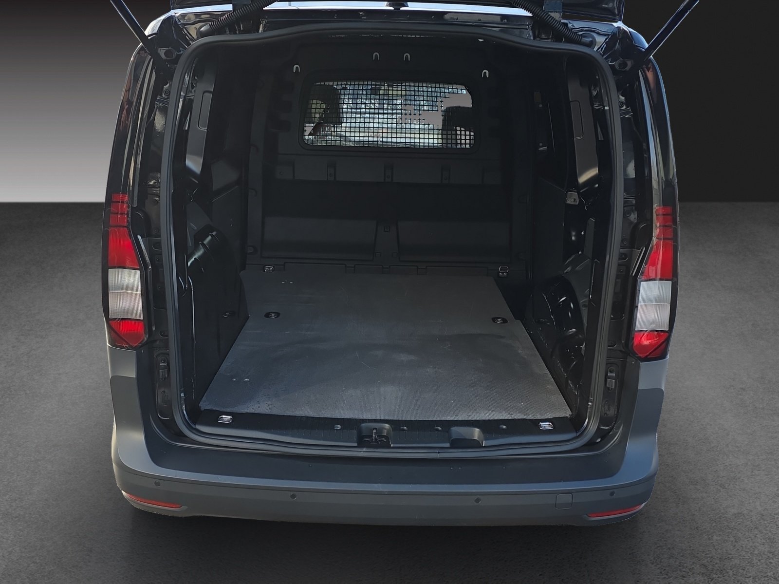 VW Caddy Cargo 2.0TDI, Diesel, Second hand / Used, Manual - 7