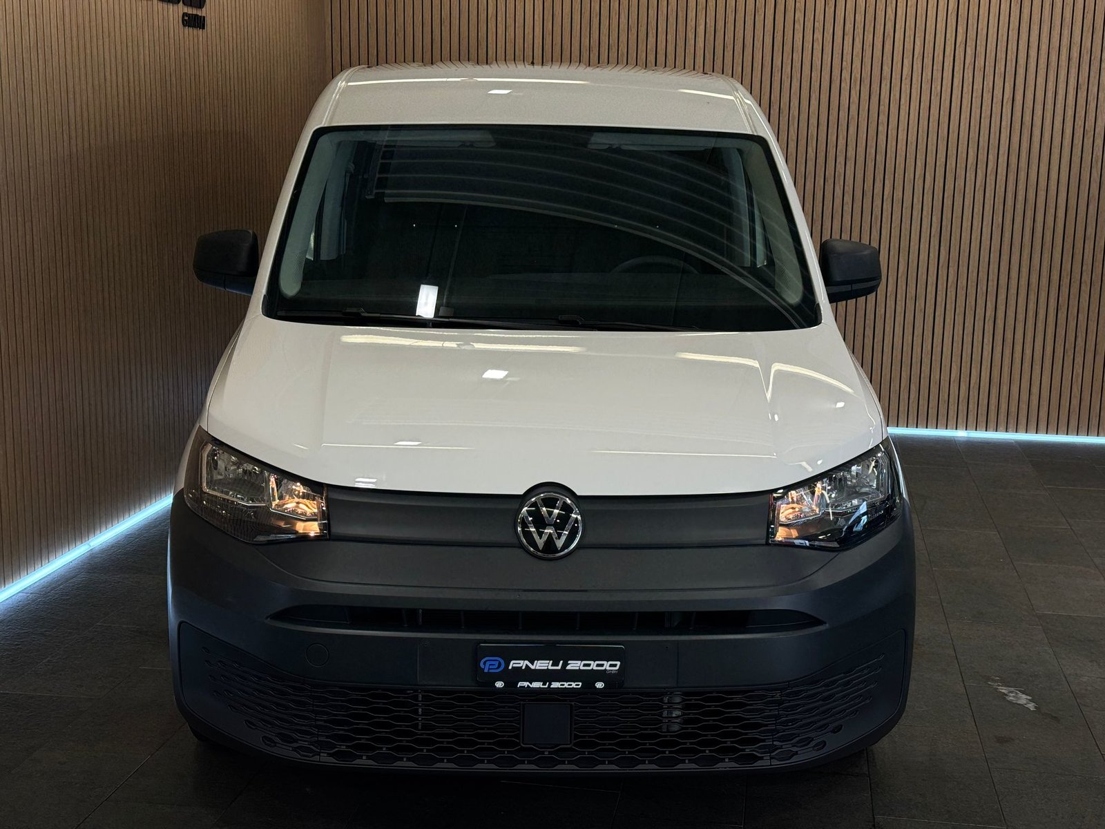 VW Caddy Cargo 1.5 TSI, Petrol, Second hand / Used, Manual - 2
