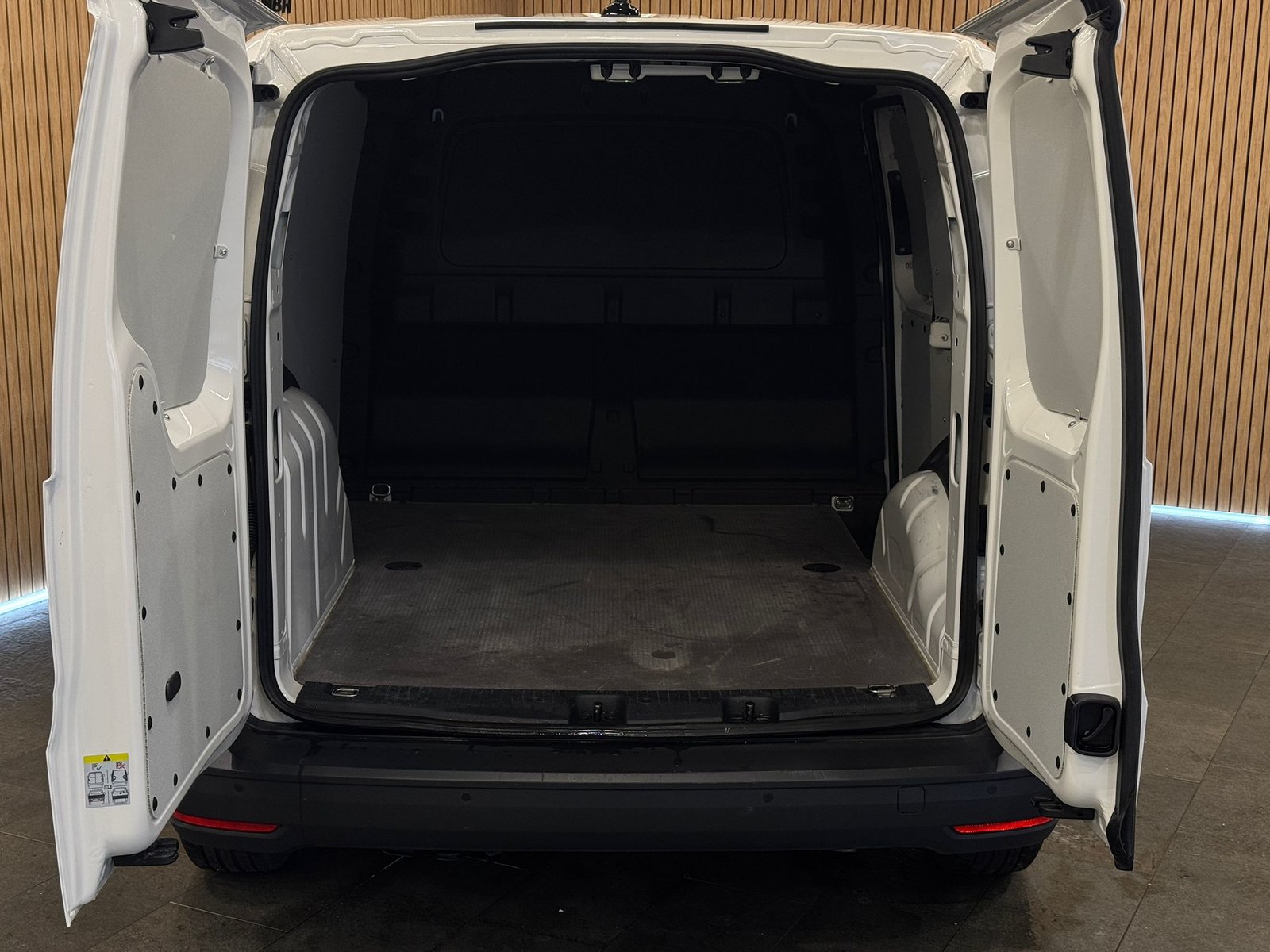 VW Caddy Cargo 2.0TDI, Diesel, Occasion / Gebraucht, Handschaltung - 5
