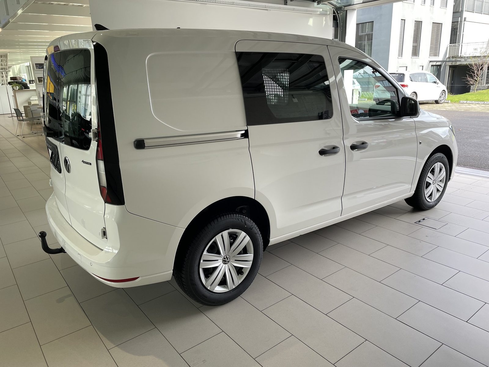 VW Caddy Cargo, Diesel, Second hand / Used, Manual - 2