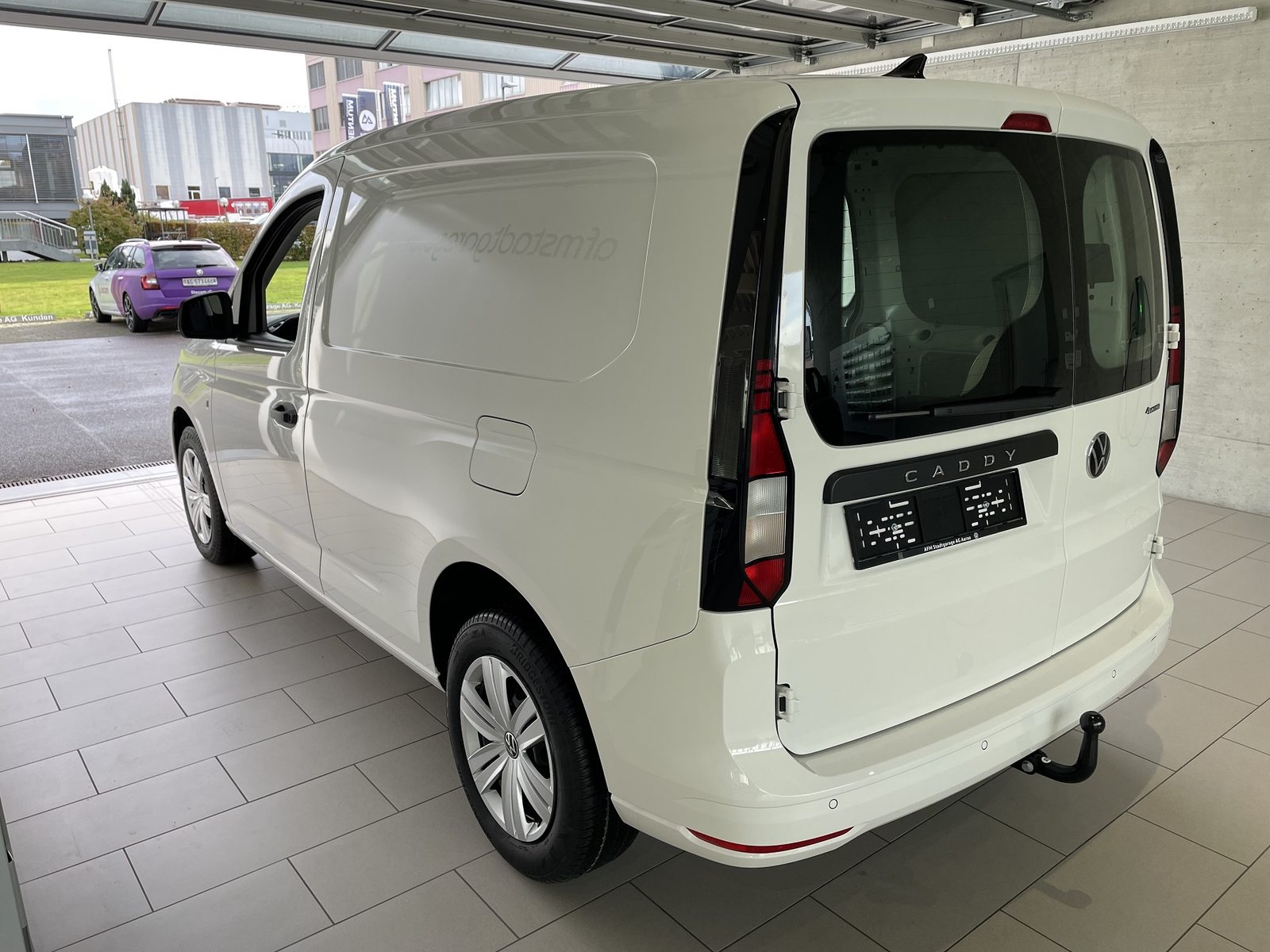 VW Caddy Cargo, Diesel, Second hand / Used, Manual - 4