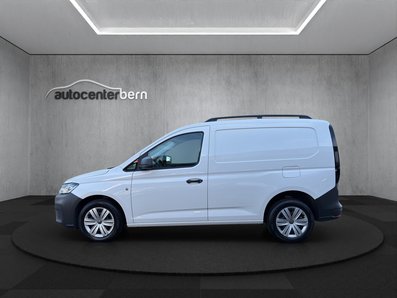 VW Caddy Cargo 2.0TDI, Diesel, Second hand / Used, Manual - 4