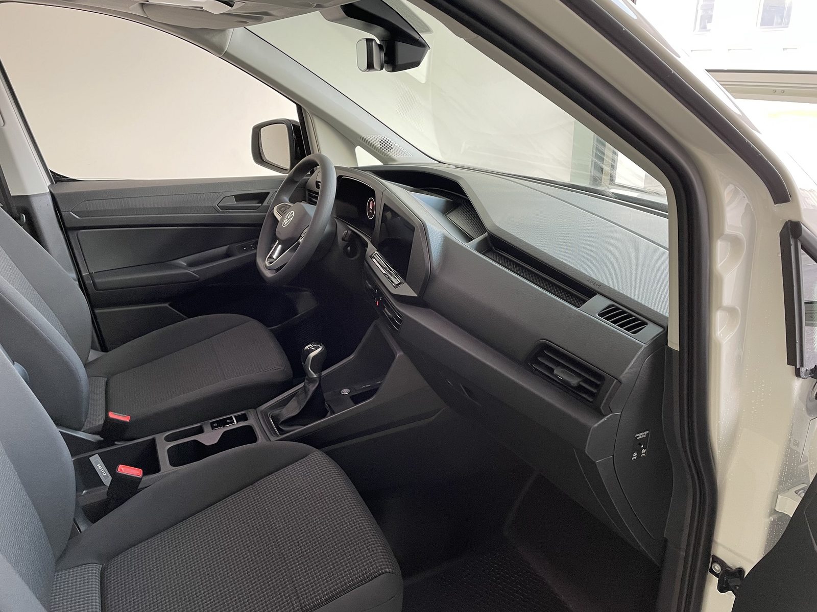 VW Caddy Cargo Entry, Essence, Occasion / Utilisé, Manuelle - 5