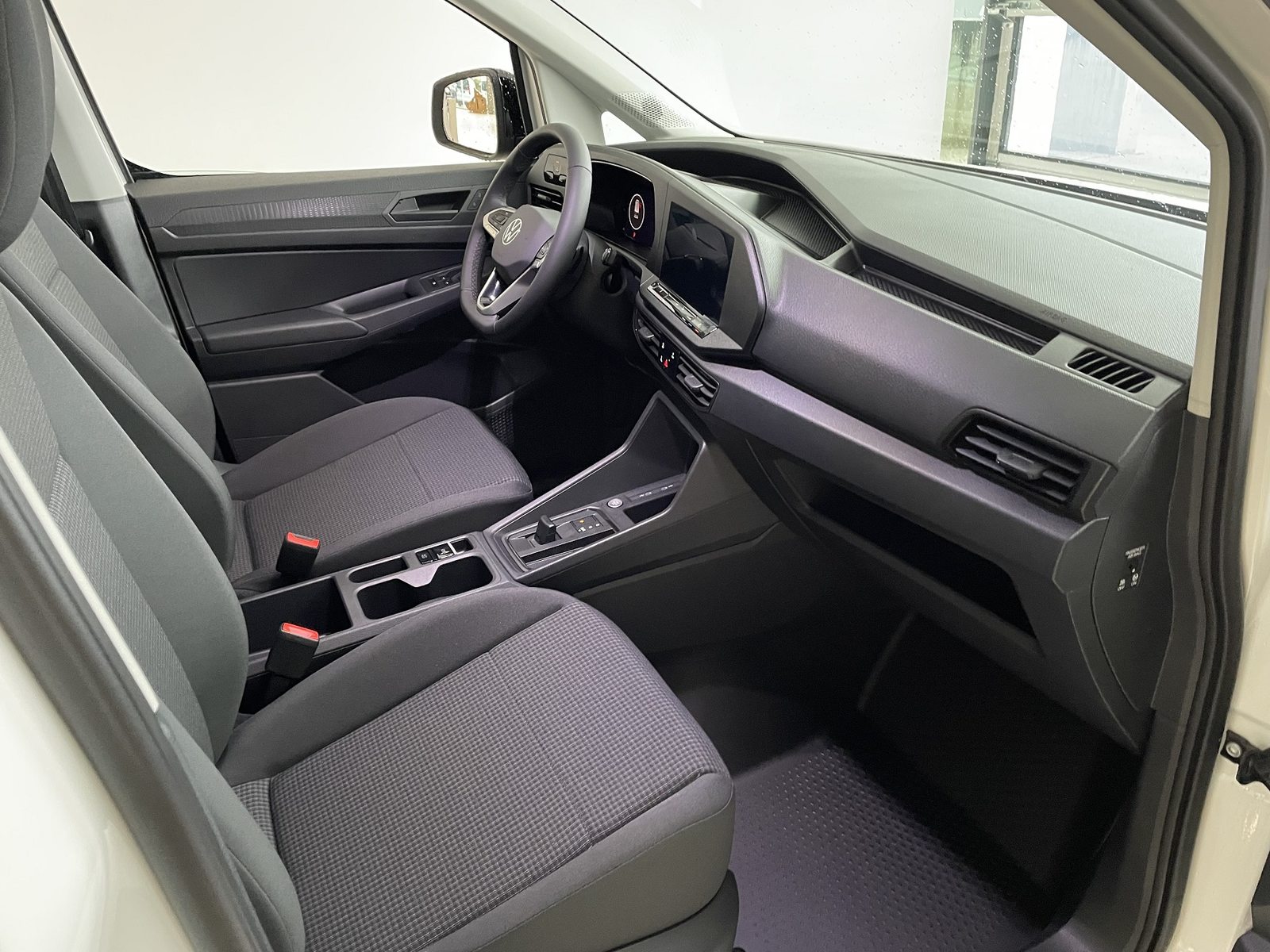 VW Caddy Cargo Entry, Essence, Occasion / Utilisé, Automatique - 6