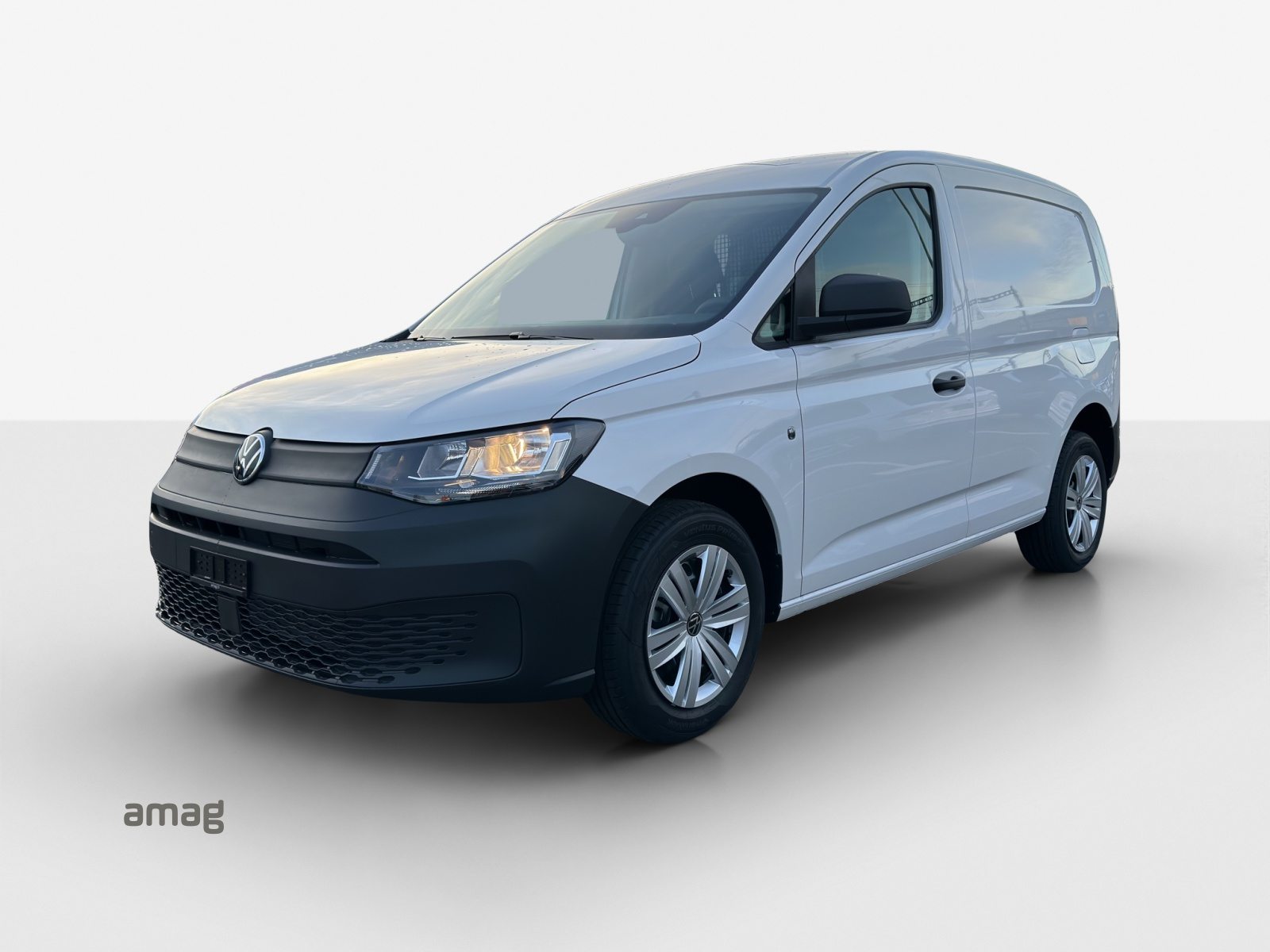 VW Caddy Cargo Entry