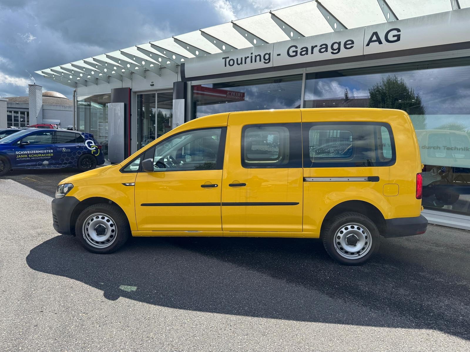VW Caddy Maxi 2.0TDI 4Motion BlueMotion Technology DSG 4x4, Diesel, Second hand / Used, Automatic - 2