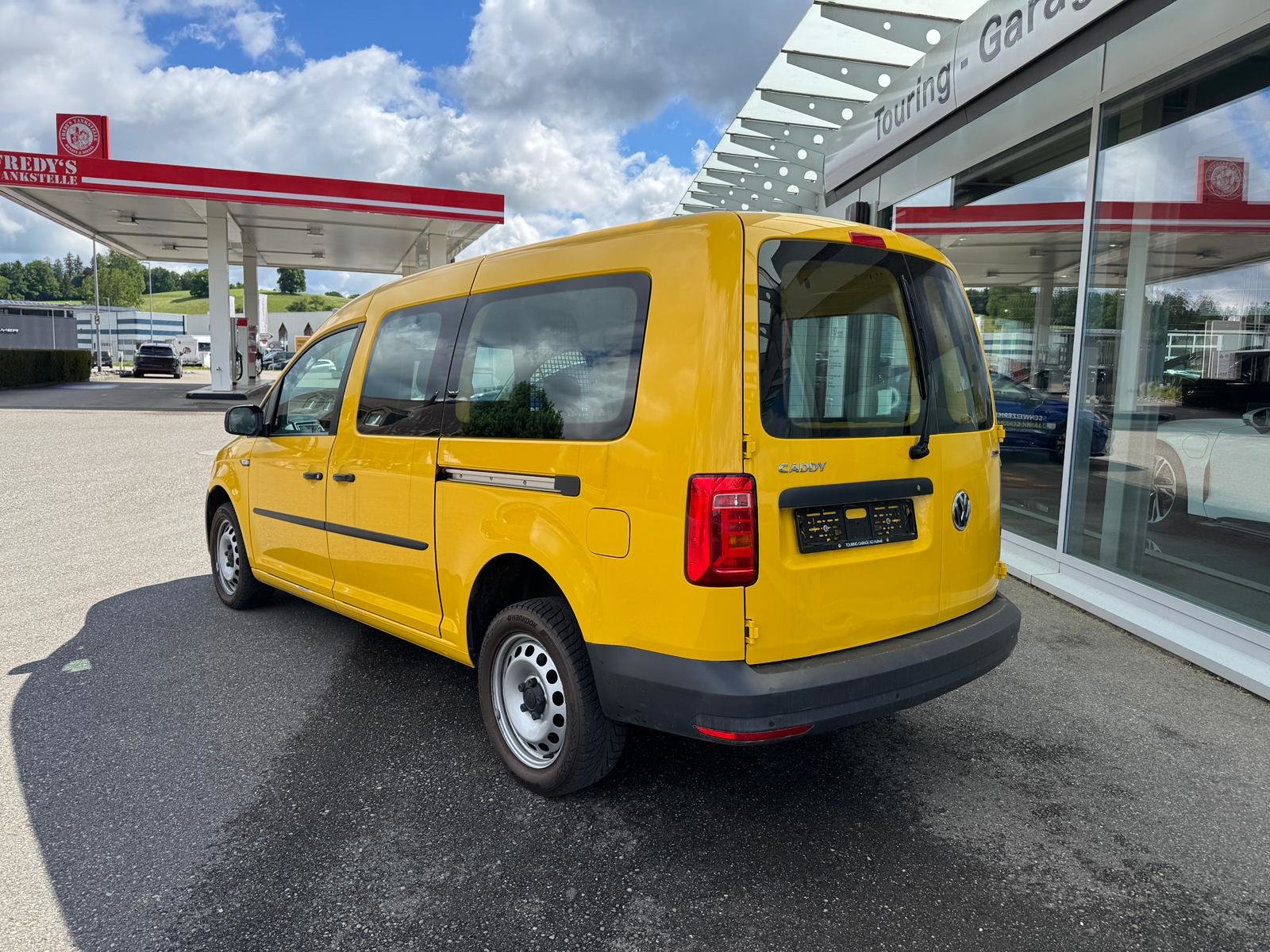 VW Caddy Maxi 2.0TDI 4Motion BlueMotion Technology DSG 4x4, Diesel, Second hand / Used, Automatic - 3