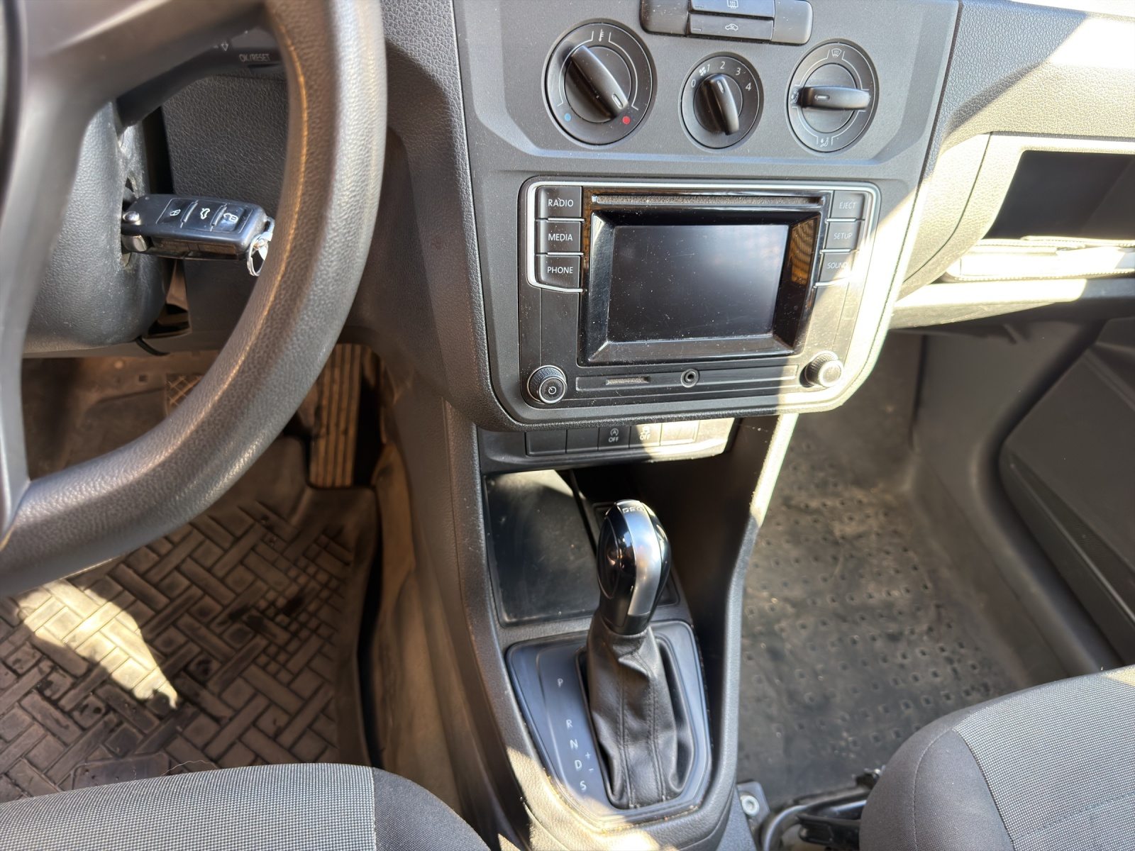 VW Caddy Kastenwagen, Diesel, Occasioni / Usate, Automatico - 6