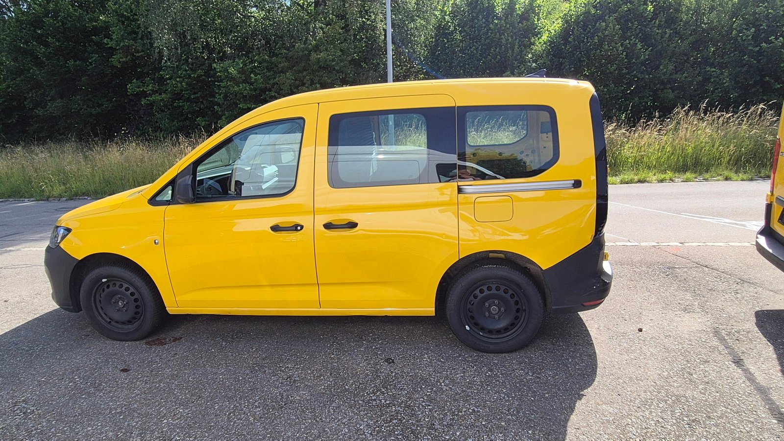 VW Caddy Cargo 2.0TDI 4Motion, Diesel, Second hand / Used, Manual - 2