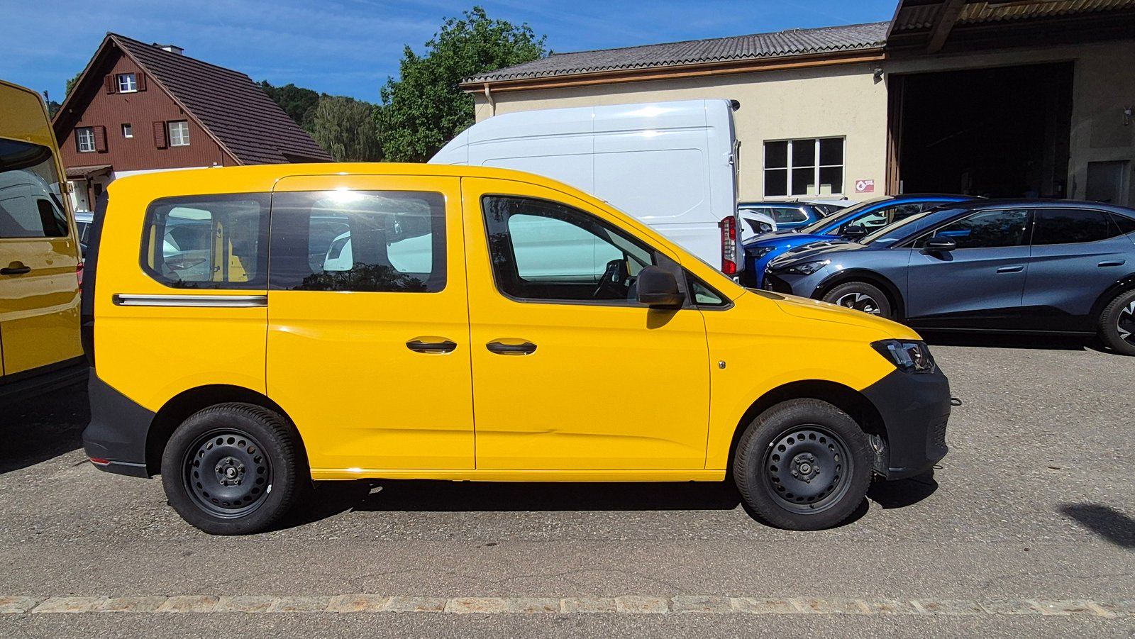VW Caddy Cargo 2.0TDI 4Motion, Diesel, Second hand / Used, Manual - 5