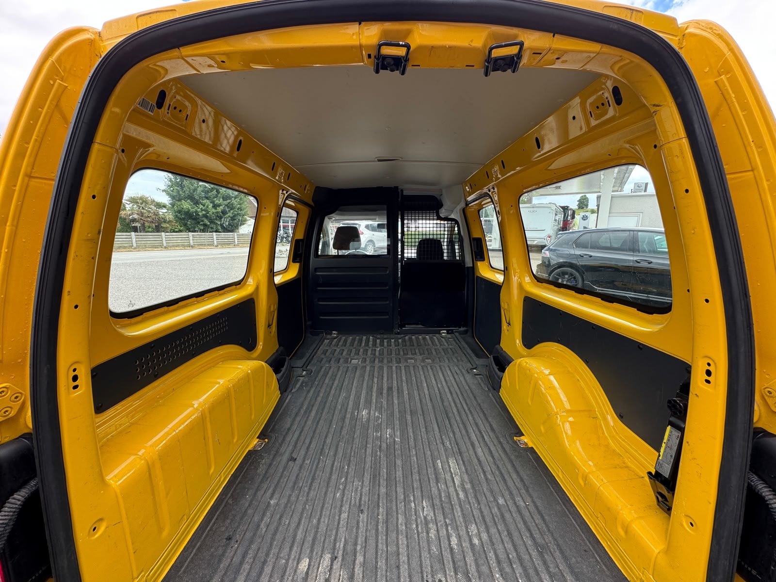 VW Caddy Maxi 1.0TSI BlueMotion Technology, Essence, Occasion / Utilisé, Manuelle - 4