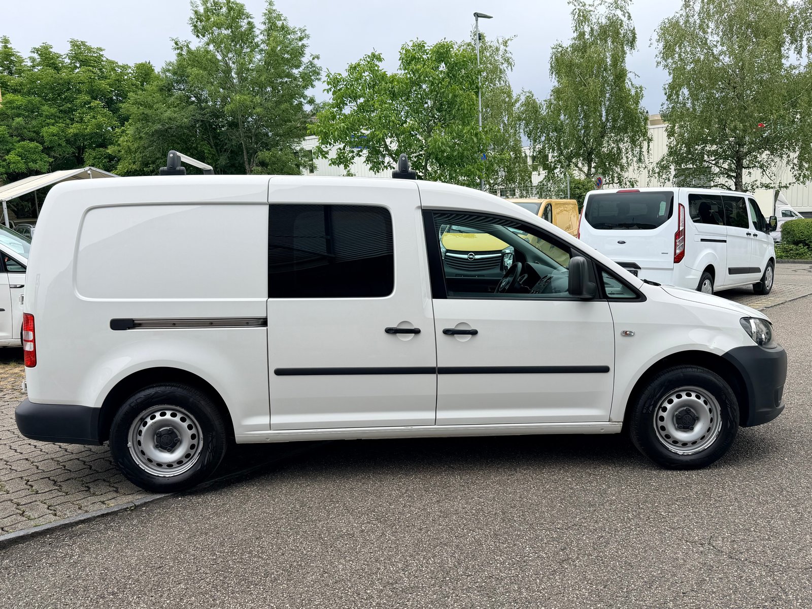 VW Caddy Maxi 1.6 TDI, Diesel, Occasion / Gebraucht, Handschaltung - 2