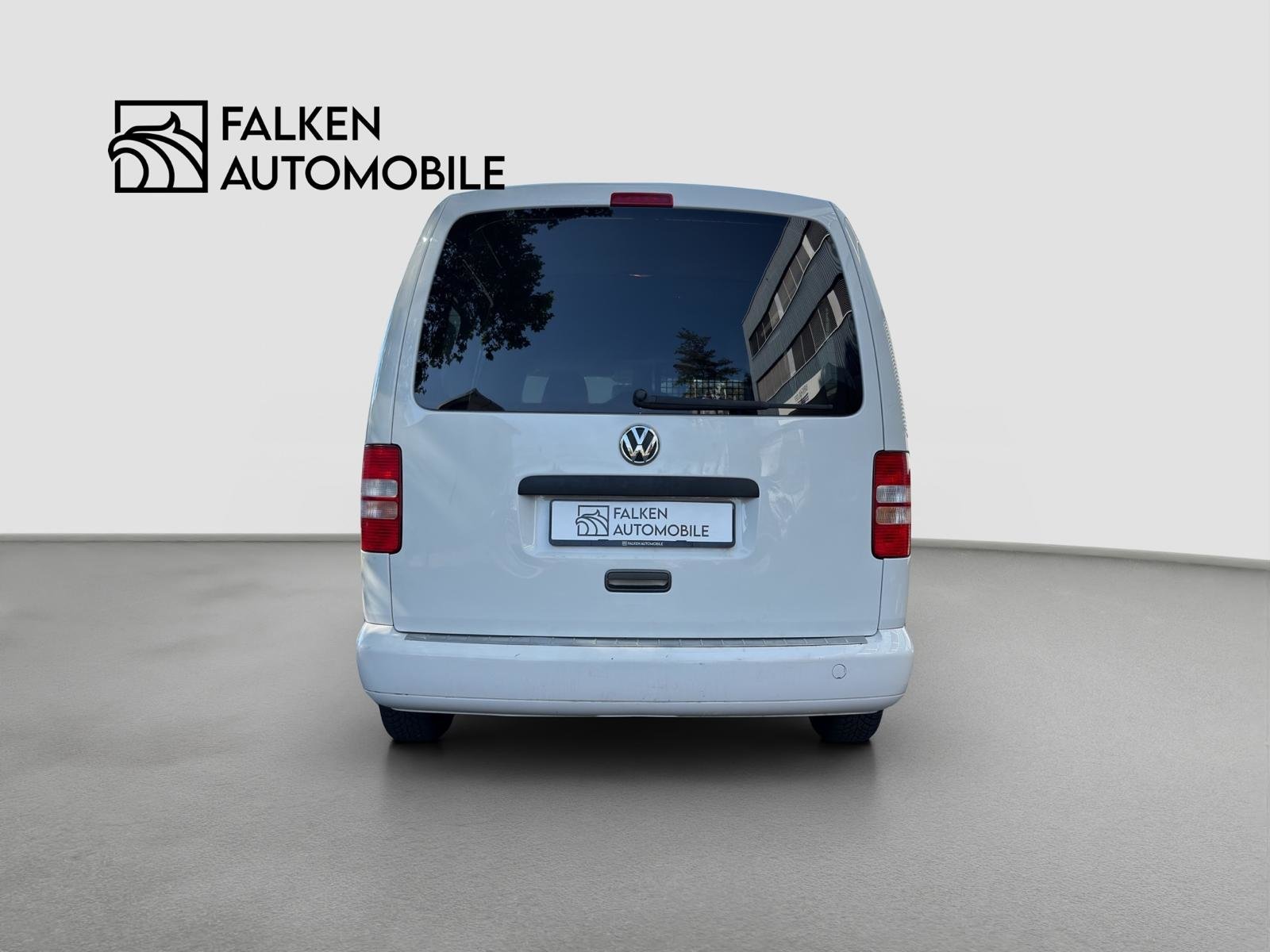 VW Caddy Maxi 1.6 TDI DSG, Diesel, Second hand / Used, Automatic - 4