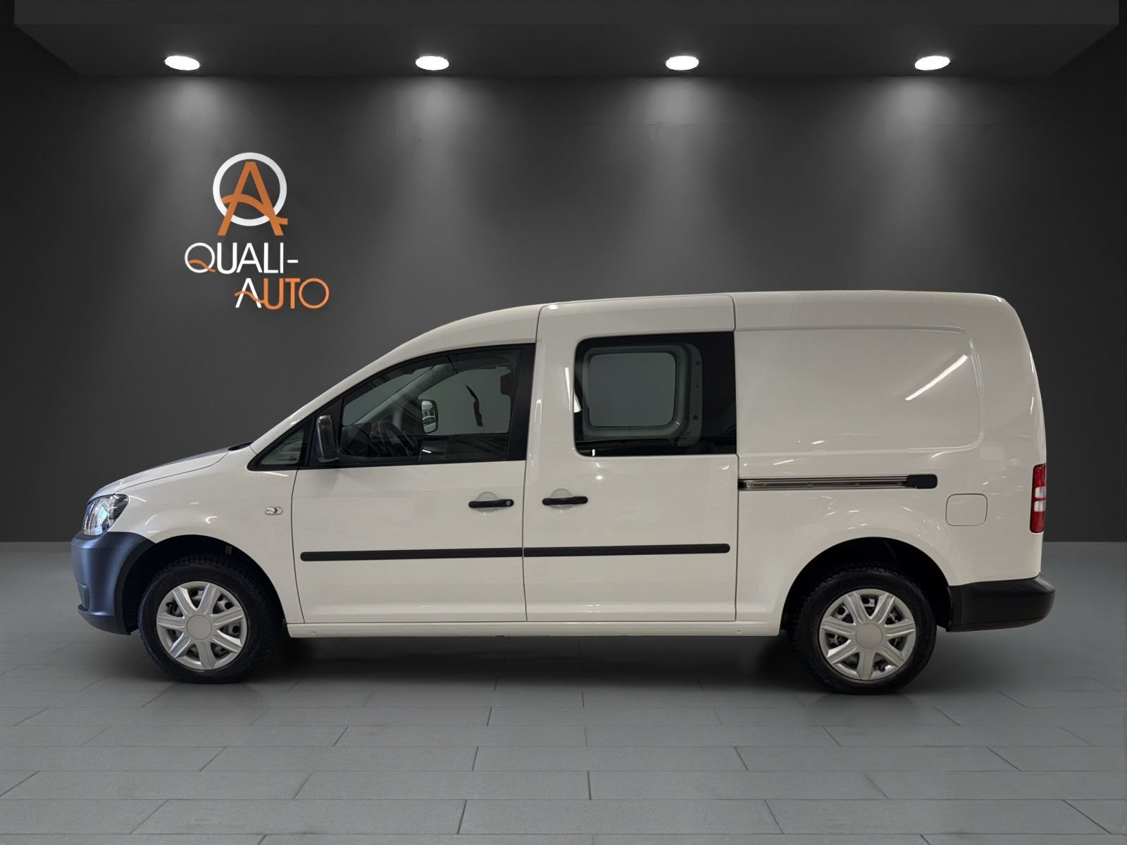 VW Caddy Maxi 2.0 EcoFuel, Second hand / Used, Manual - 4
