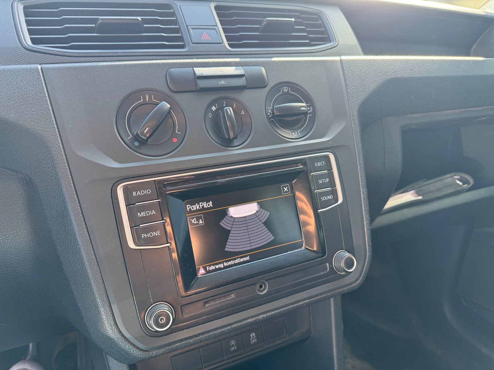 VW Caddy 2.0TDI 4Motion BlueMotion Technology 4x4, Diesel, Occasion / Utilisé, Manuelle - 7