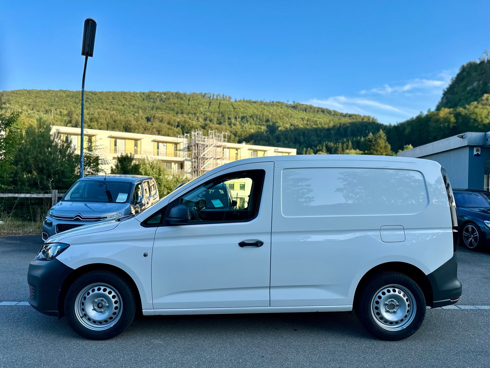 VW Caddy Cargo 1.5 TSI Entry, Essence, Occasion / Utilisé, Manuelle - 4