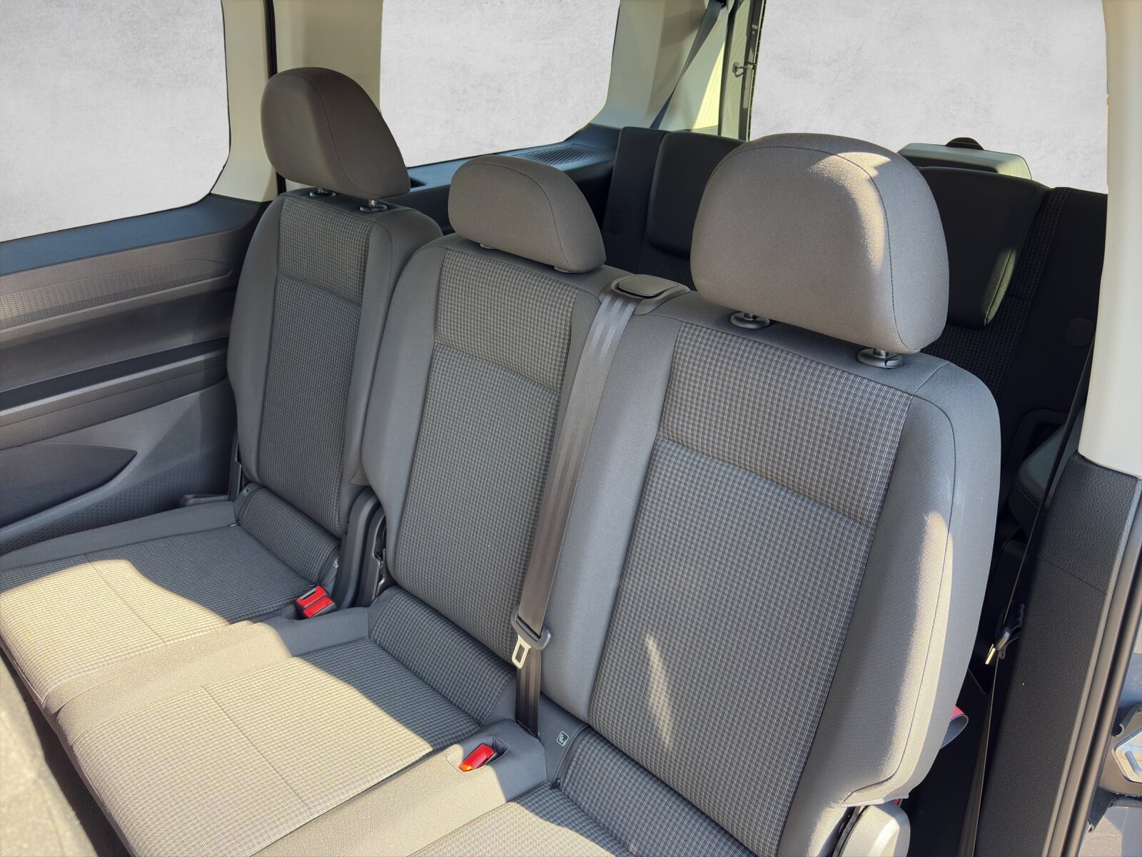VW Caddy Cargo 2.0TDI Maxi 4Motion, Diesel, Occasion / Gebraucht, Handschaltung - 7