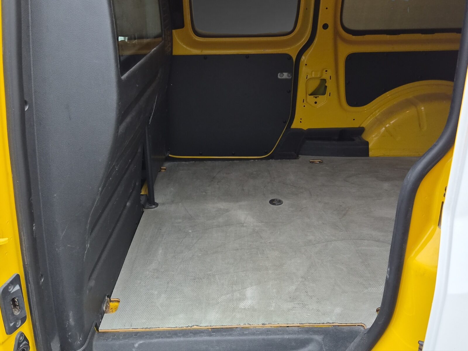 VW Caddy Maxi Kastenwagen, Benzina, Occasioni / Usate, Manuale - 7