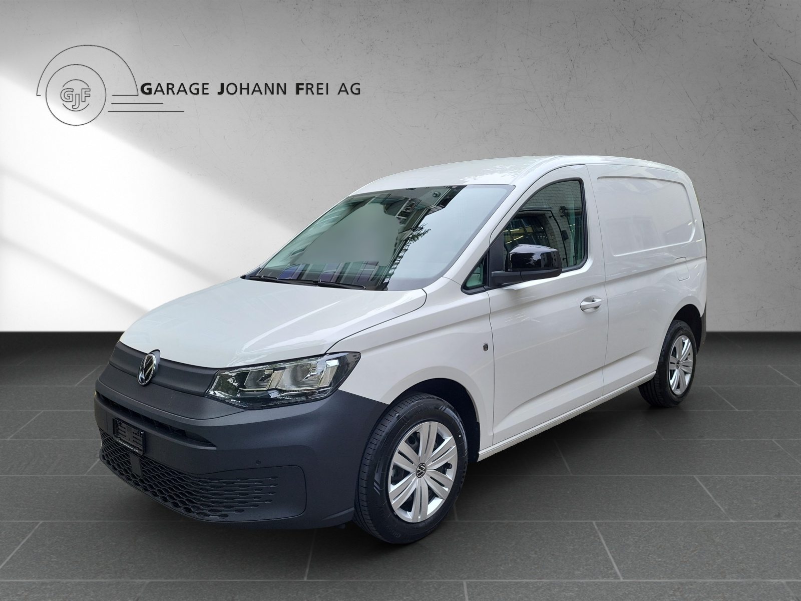 VW Caddy Cargo Entry