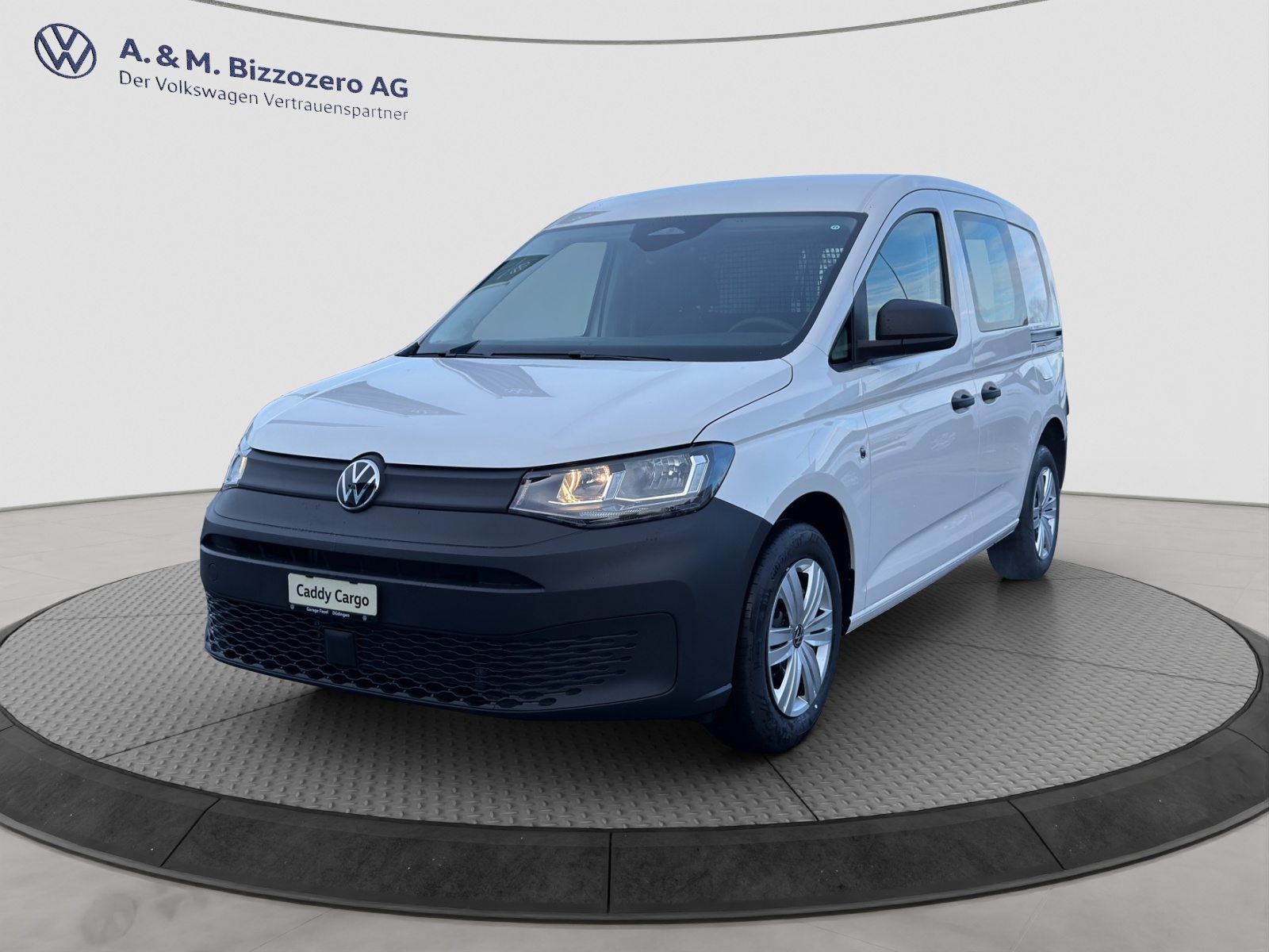 VW Caddy Cargo Entry