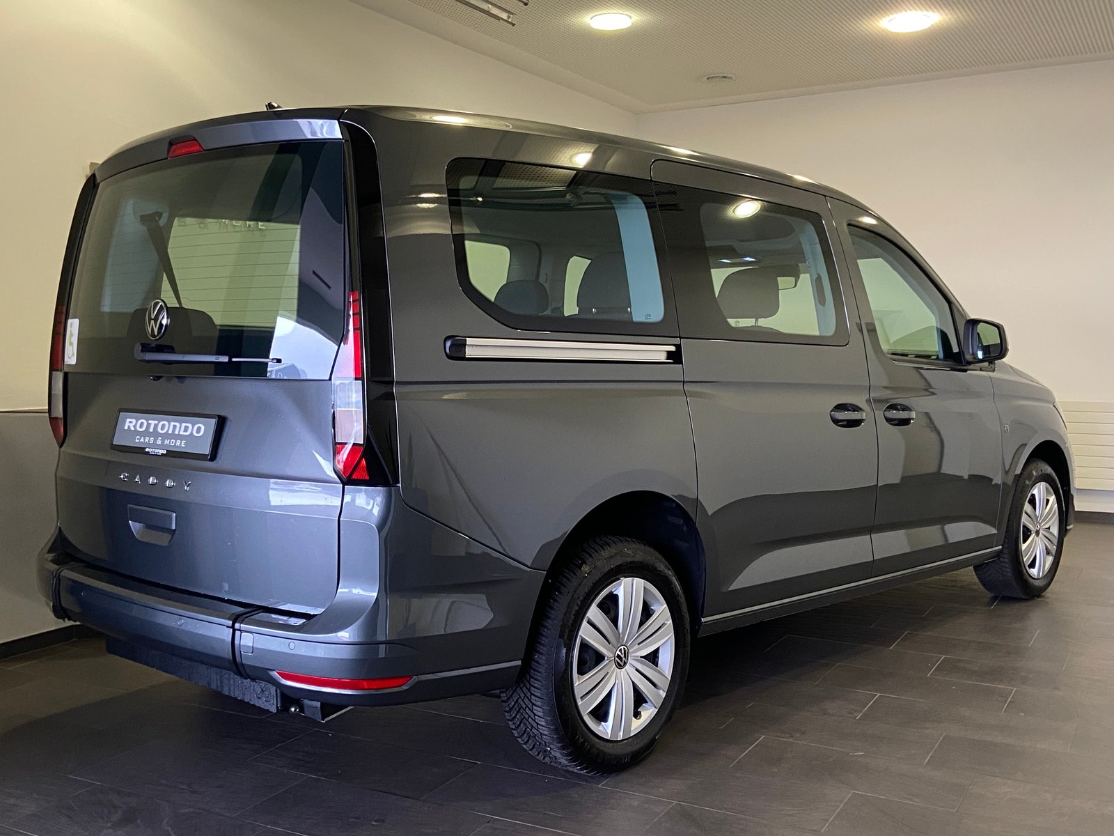 VW Caddy Maxi Kombi 2.0 TDi DSG Rollstuhltransport 5+1 Plät, Diesel, Auto nuove, Automatico - 3
